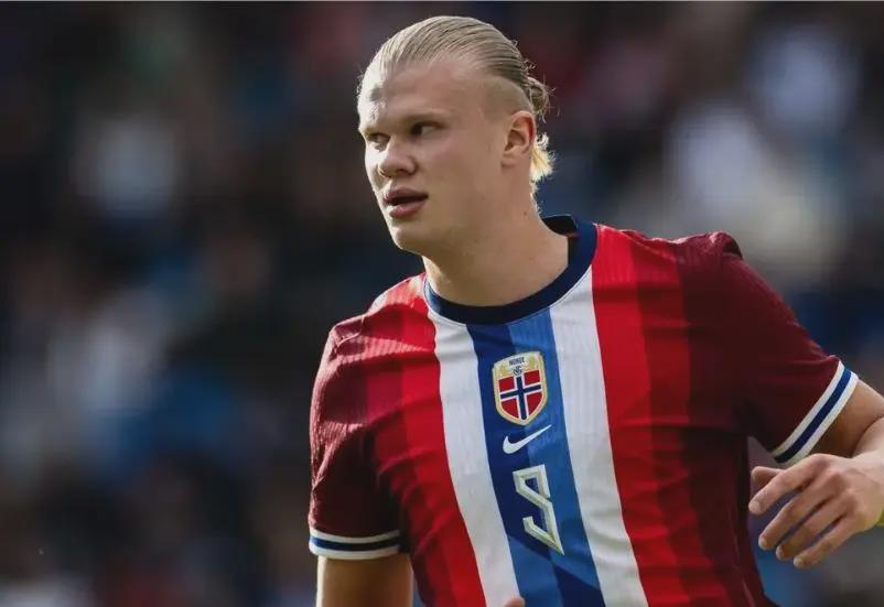 无缘直通世界杯后麦克拉伦辞职，迪尼：他照着稿子念，很虚伪