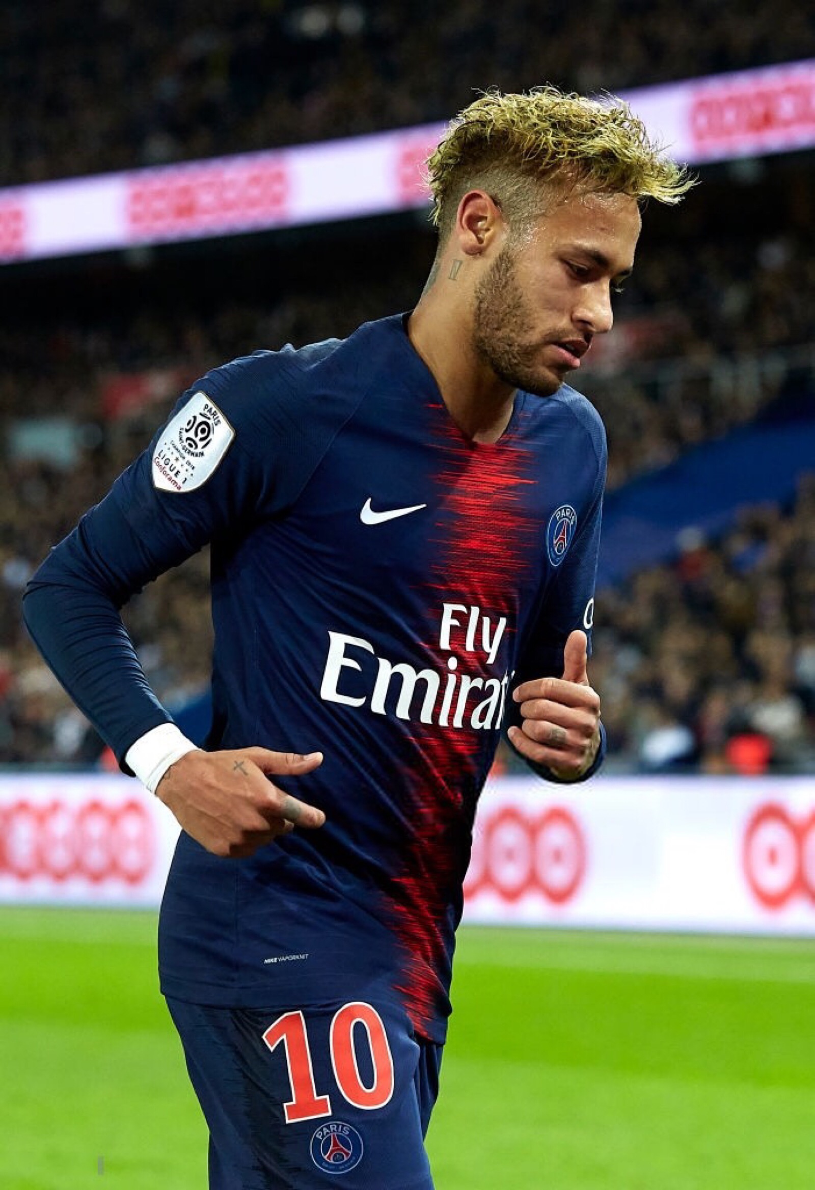 意甲第12轮最佳阵：迈尼昂、普利希奇领衔，内雷斯、利马入选（意甲第12轮最佳阵容：普利希奇、迈尼昂领衔，利马、内雷斯上榜）