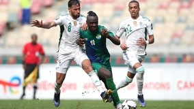 防守失位，问题往往不在后卫（防守走形，症结常不在后卫）