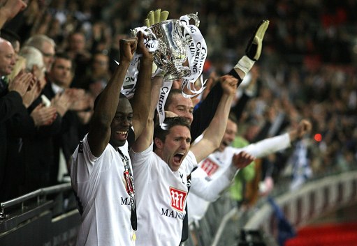 奥斯卡报平安：感谢球迷们的祝福和留言，我没事的（奥斯卡报平安：谢谢球迷关心，我一切安好）