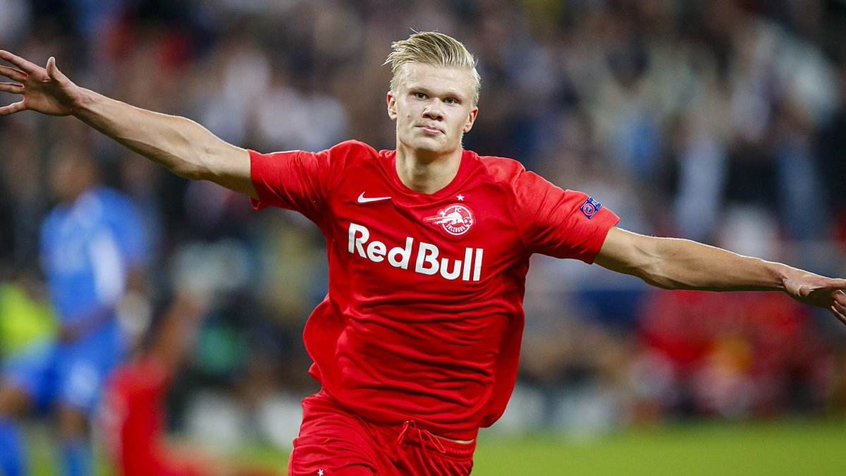 西甲发布冬季新款比赛用球：荧光黄配色，纹理致敬赛车运动（西甲推出冬季比赛用新球：荧光黄主色，纹理灵感致敬赛车运动）