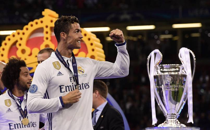 每体：C罗的豪车收藏已超40辆，其中一些车从来没开过（每体：C罗坐拥40余辆豪车，部分座驾至今未启用）