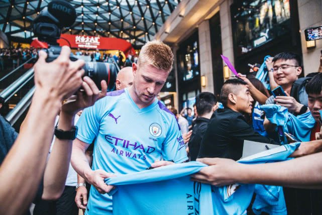 德天空：由于德国与科特迪瓦同组，双方明年3月友谊赛将取消（德天空：因分入同一小组，德国与科特迪瓦取消明年3月热身赛）