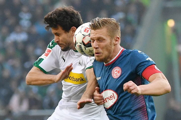 带队6战4胜重回积分榜榜首，穆斯卡特当选中超9／10月最佳教练