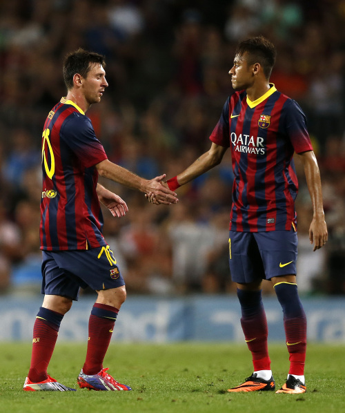 李冰冰再刷新疆雪场 你准备好冲同款雪道了吗