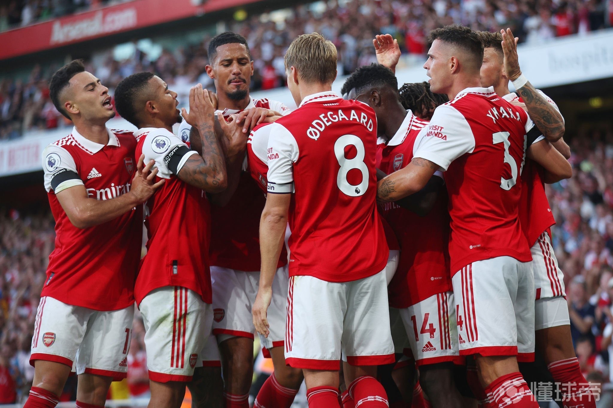 拉波尔塔：在新诺坎普为梅西办致敬仪式会很美好，但要等到26年底再谈（拉波尔塔：新诺坎普为梅西办致敬仪式是美事，但要等到2026年底再议）