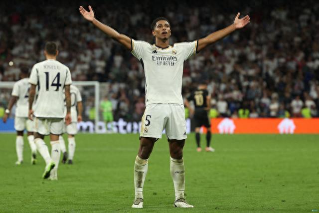 图拉姆：我们踢得很认真，我们是强大的团队，这对年轻人有益（图拉姆：我们踢得很投入，团队强大，这能帮助年轻人成长）