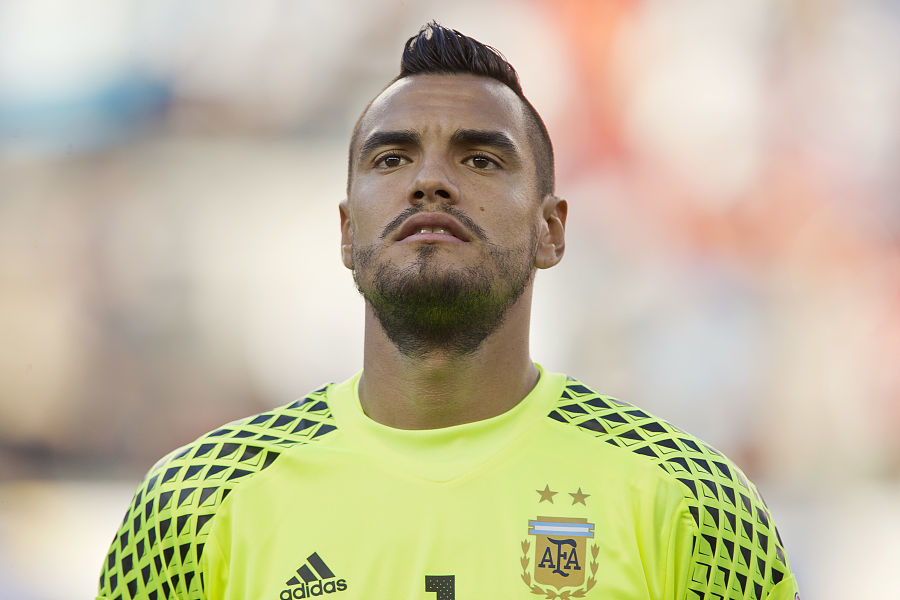 镜报：加纳乔决心去切尔西，这一愿望不取决于雅克松是否转会（镜报：加纳乔决意投奔切尔西，雅克松去留不影响其选择）