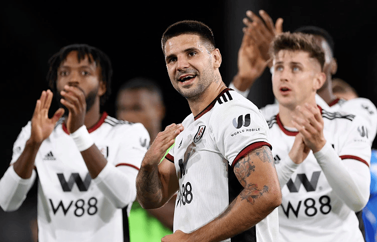 王洪亮：85一代球员爱学习沟通多；希望有机会去欧洲深度提高（王洪亮：85后球员善学善沟通，盼赴欧洲深造提升）