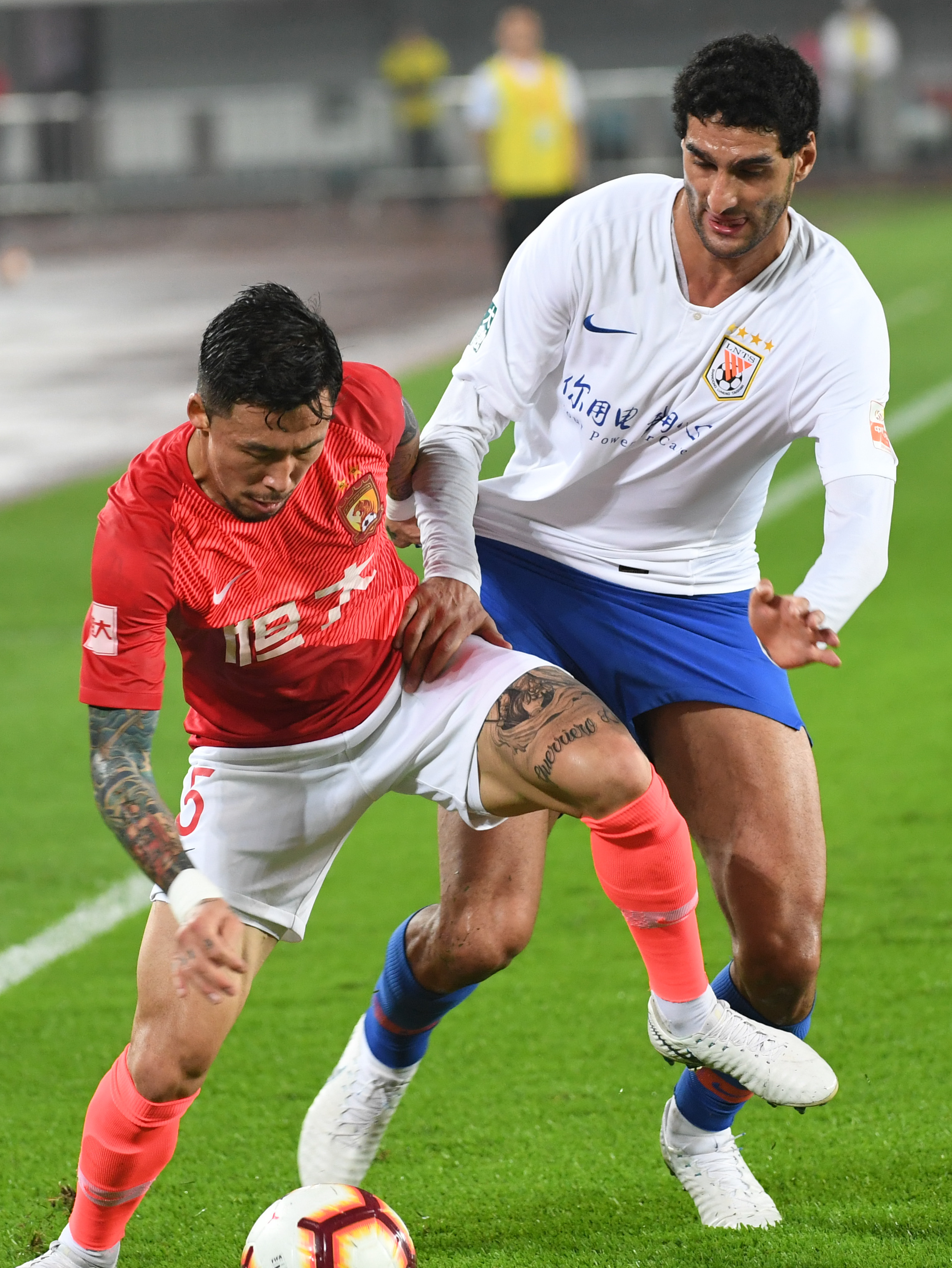 10场0球！米兰亏大了，新援前锋太差劲，身价3500万虚高（10战0球！AC米兰买亏了，新援前锋表现低迷，3500万身价被高估）