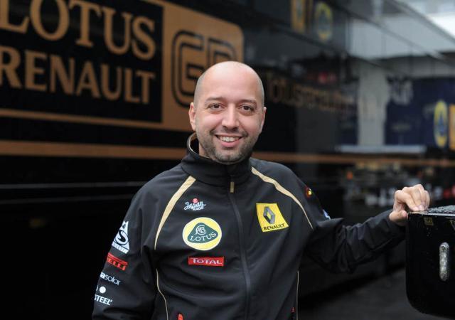 半场战报：温哥华白浪2-0洛杉矶，拉沃尔达、萨比建功（半场速递：温哥华白浪2-0领先洛杉矶，拉沃尔达与萨比相继破门）