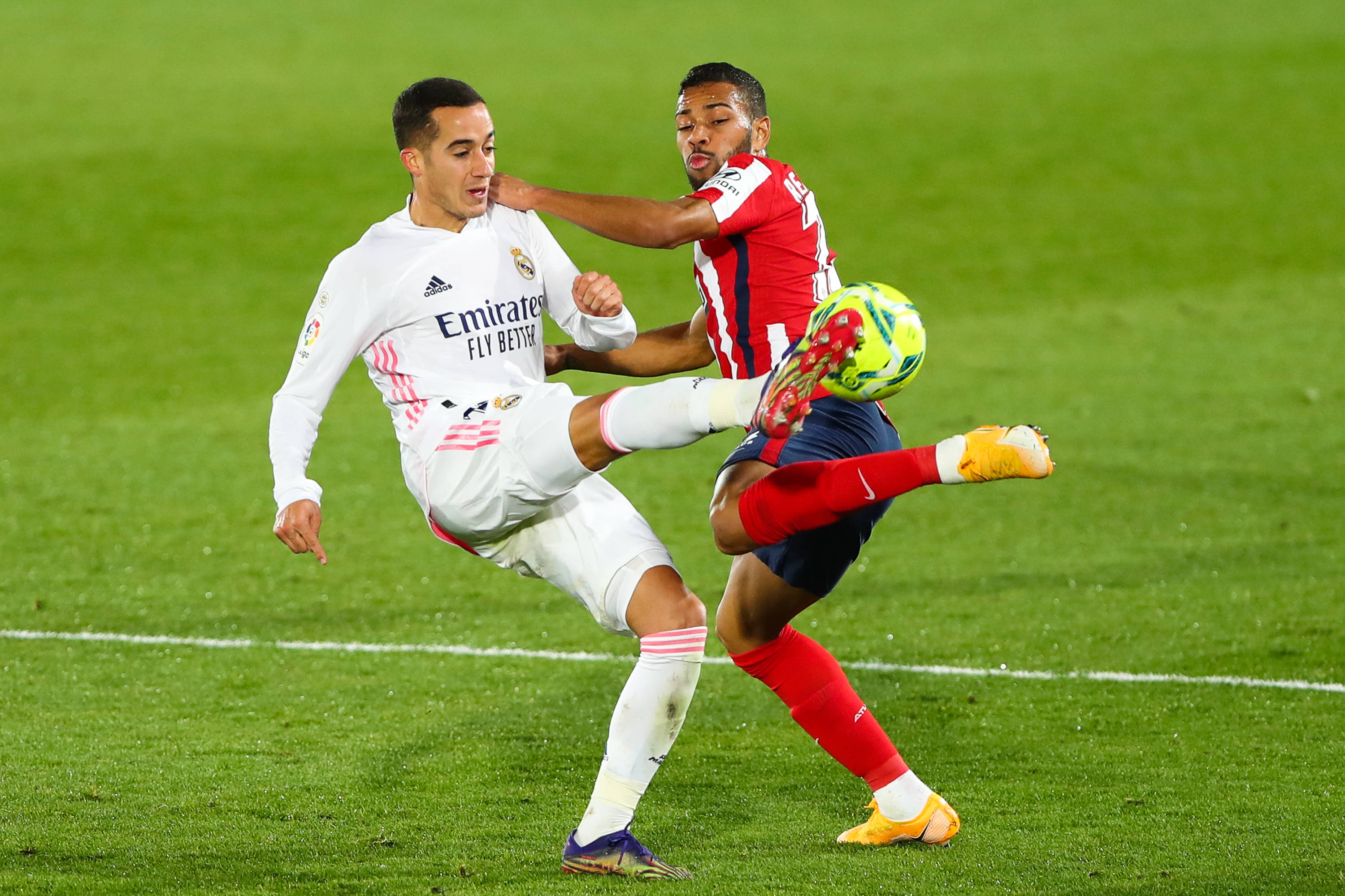 巴萨官方欢迎梅西回归诺坎普：里奥，我们随时欢迎你回家！（巴萨官宣欢迎梅西重返诺坎普：里奥，家门永远为你敞开！）