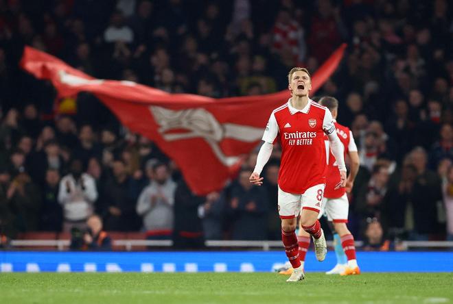 第10个亚军，申花上次拿到中国足球顶级联赛冠军还是30年前