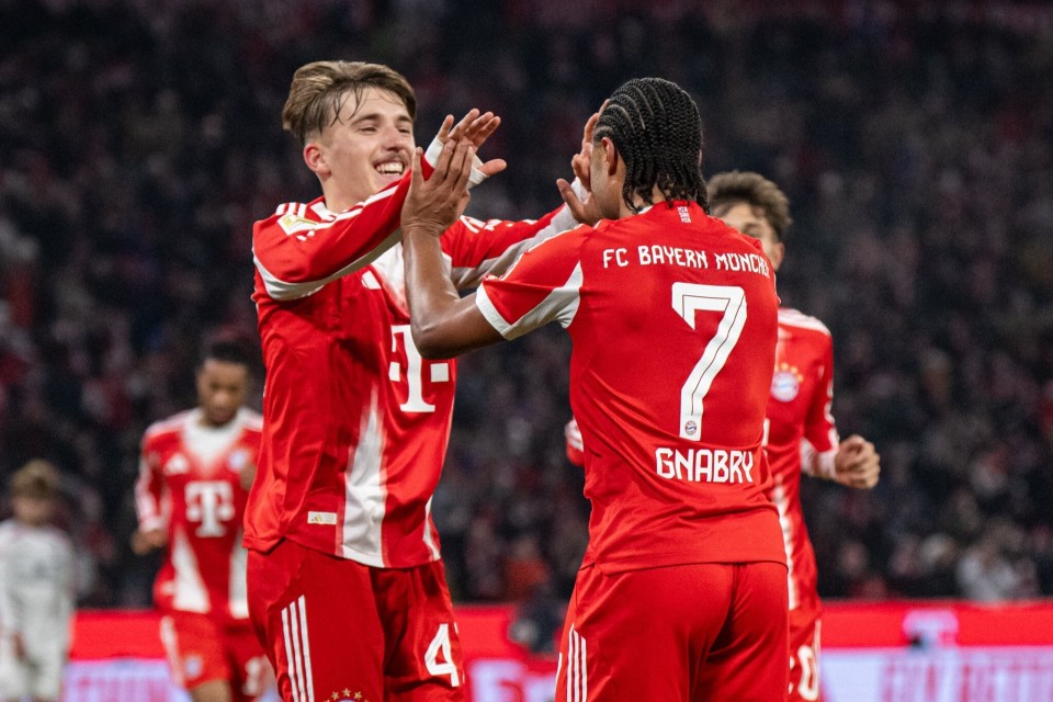 斯卢茨基：这是于汉超生涯最后一场比赛，明年加入申花教练组（斯卢茨基：于汉超完成生涯谢幕战，明年将加入申花教练组）