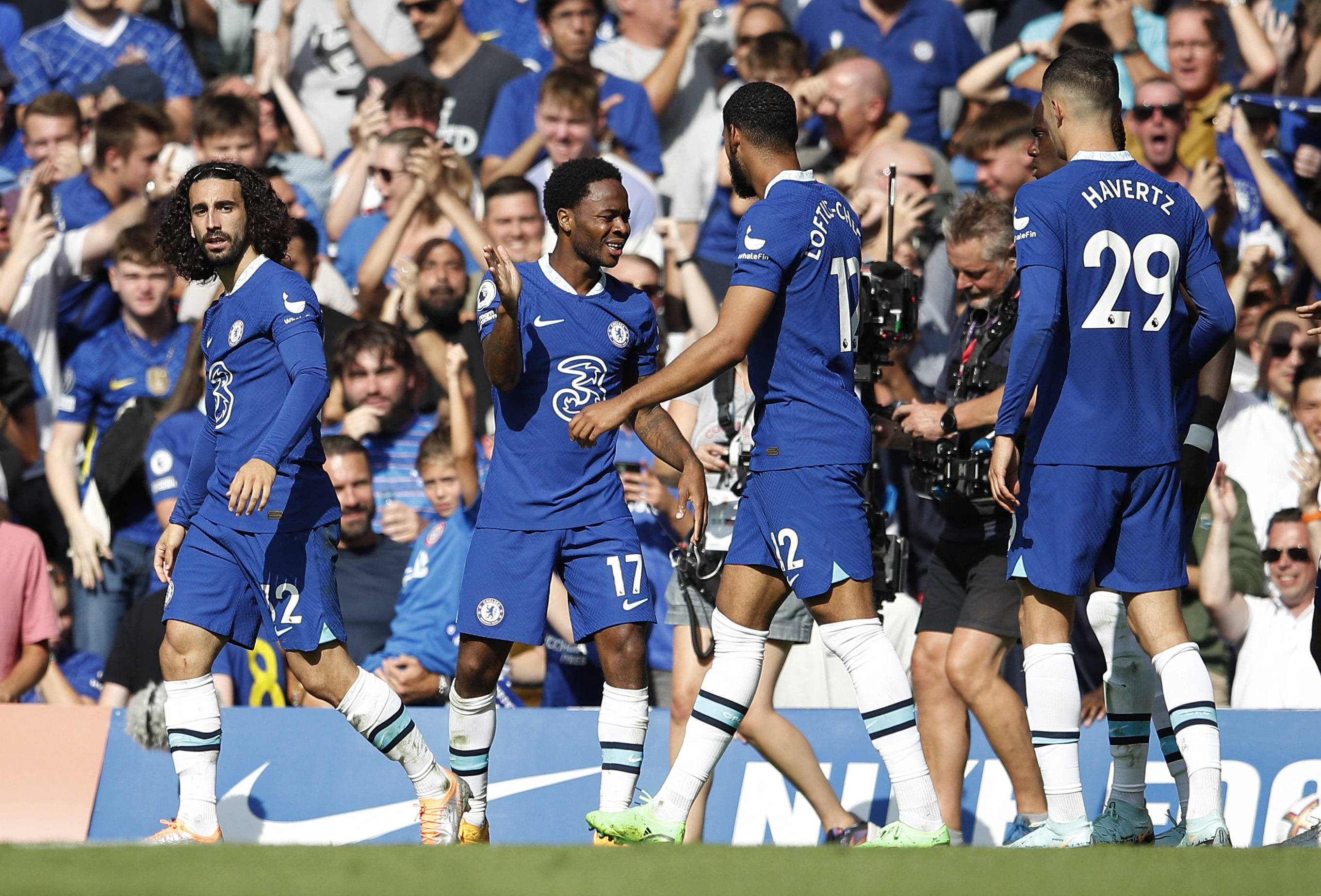 巴塞罗那理发师：欧洲杯期间，费尔明专门打电话让我给他理发（巴萨理发师：欧洲杯期间，费尔明亲自来电预约理发）