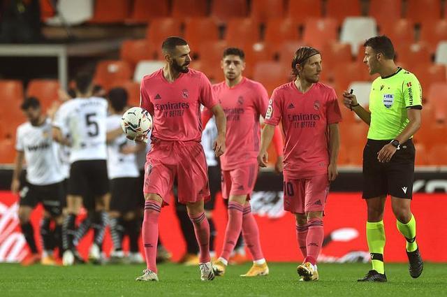 卡尔是否该去踢世界杯？里贝里：足球中没有“太早”这一说法（里贝里谈卡尔征战世界杯：足球没有'太早'一说）