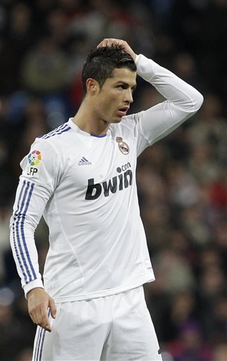 中超：武汉三镇2-0战胜上海申花（中超：武汉三镇2-0力克上海申花）