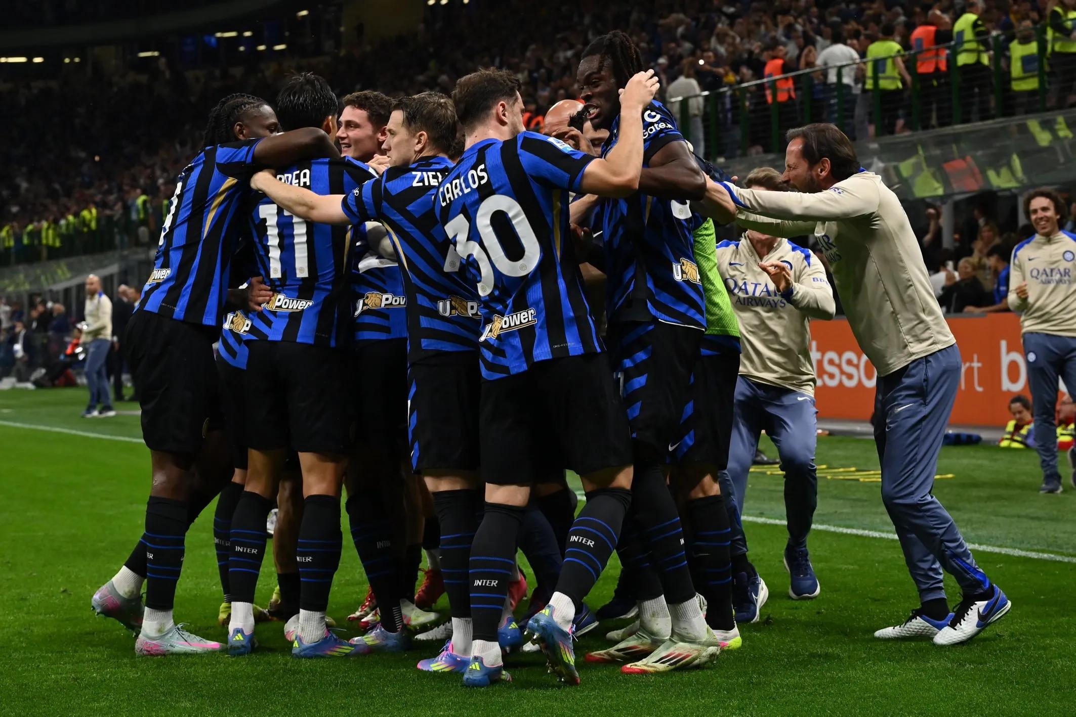 TA：利马传球出色&充满侵略性，他的回归可以丰富曼联打法